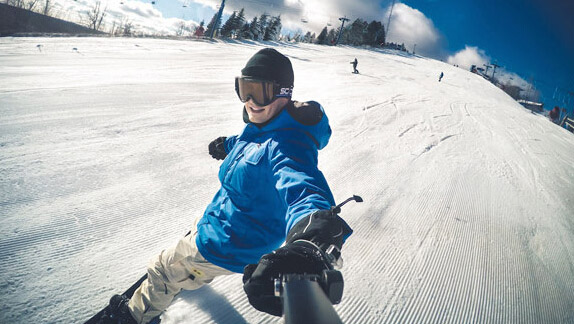 Gopro全景拍摄神器：滑雪展现其动态拍摄性能