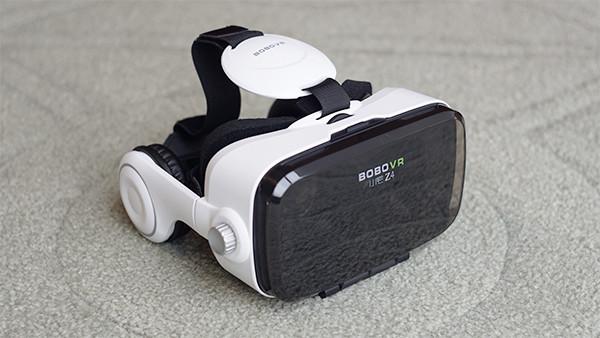 手机捆绑VR眼镜