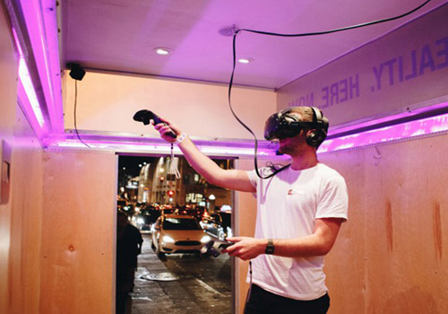 移动vr虚拟现实游戏体验店赚足眼球