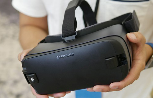 VR眼镜头盔