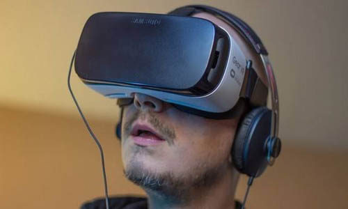 三星新款VR设备