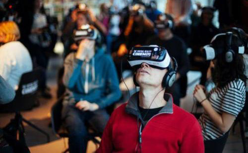 虚拟现实VR头盔体验