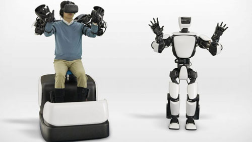 丰田发布新型机器人 可用HTC Vive远程操控