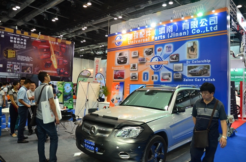 环球配件2014中国国际改装汽车展览会现场