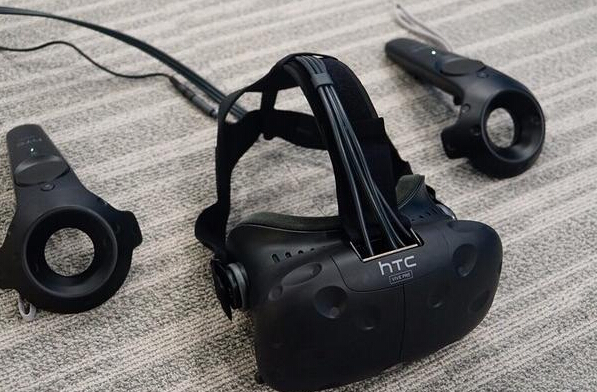外媒评论汇总：HTC Vive是目前最佳VR头盔