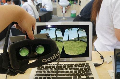 虚拟现实VR头盔oculus