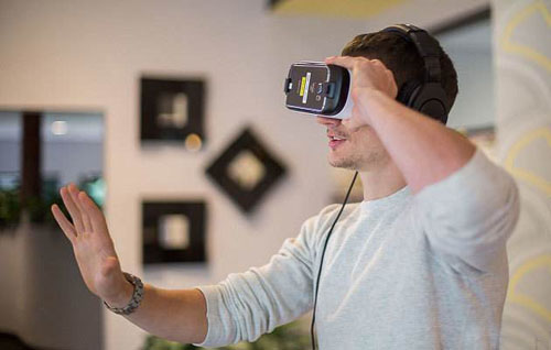 英国一所大学引进高端VR设备培养VR技术人才