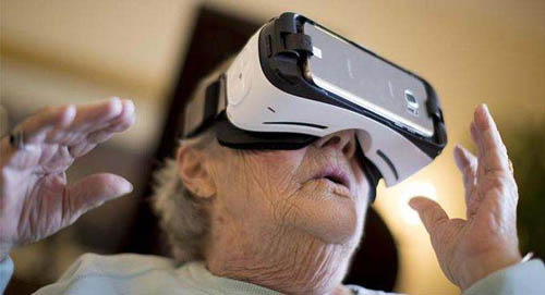 美国大学教授研究VR平台 用游戏治疗痴呆患者