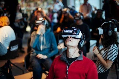 创意互动式VR喜剧《一号门》将上映