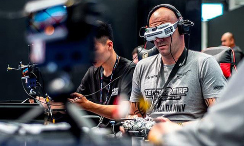 VR竞速无人机