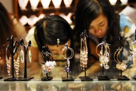 梧州宝石节国际珠宝展：扩大展品范围推动展会上档次