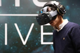 VR界除VR头盔以外还有哪些周边设备?